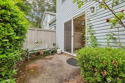 19107 110th Place SE Renton WA 98055
