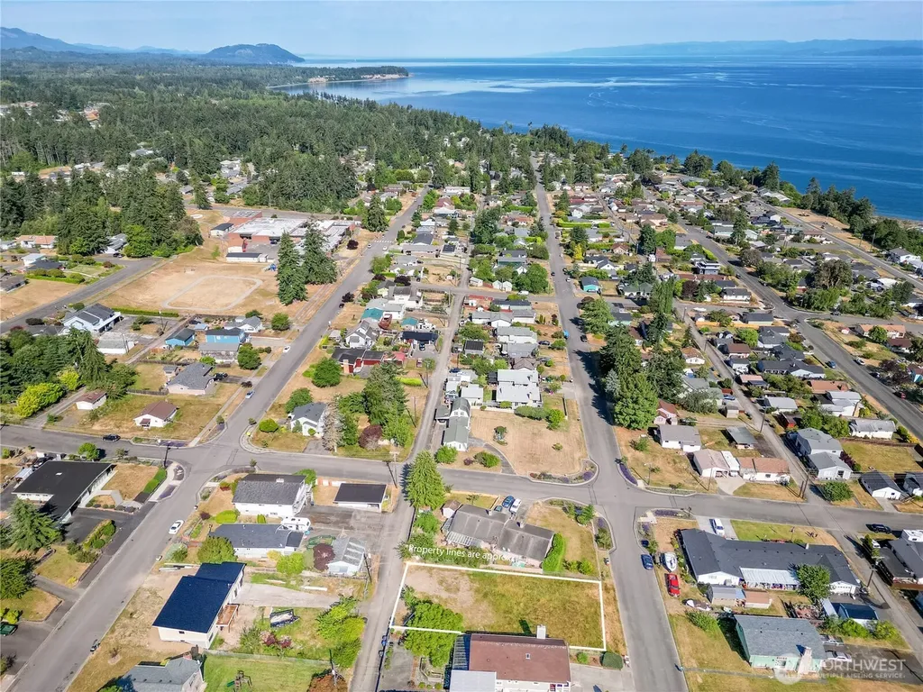 1632 W 6th Street Port Angeles WA 98362