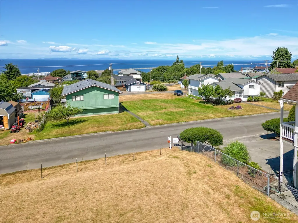 1632 W 6th Street Port Angeles WA 98362