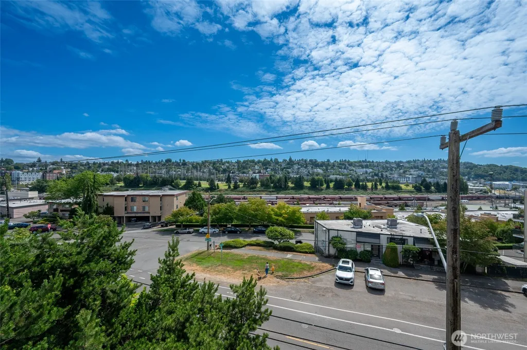 2636 22nd Avenue W Seattle WA 98199
