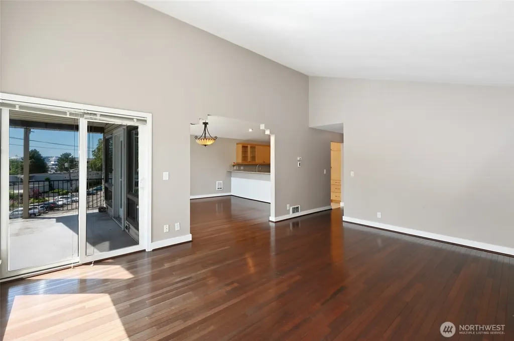 2636 22nd Avenue W Seattle WA 98199