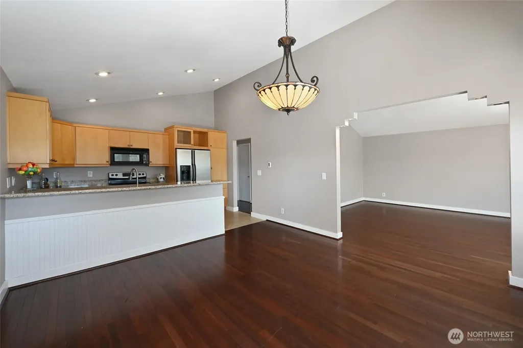 2636 22nd Avenue W Seattle WA 98199