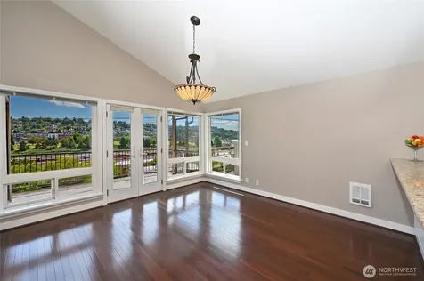 2636 22nd Avenue W Seattle WA 98199