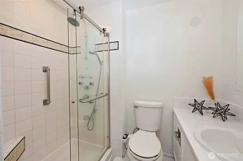 2636 22nd Avenue W Seattle WA 98199
