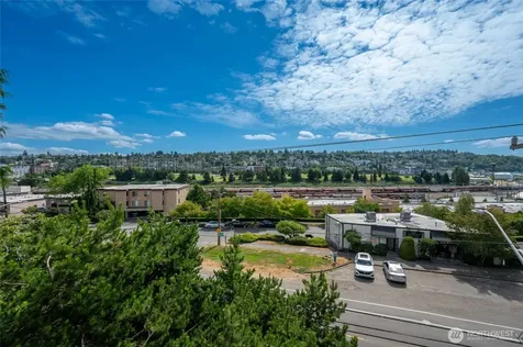 2636 22nd Avenue W Seattle WA 98199