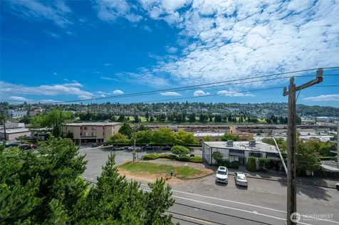2636 22nd Avenue W Seattle WA 98199