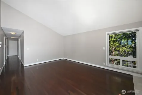 2636 22nd Avenue W Seattle WA 98199