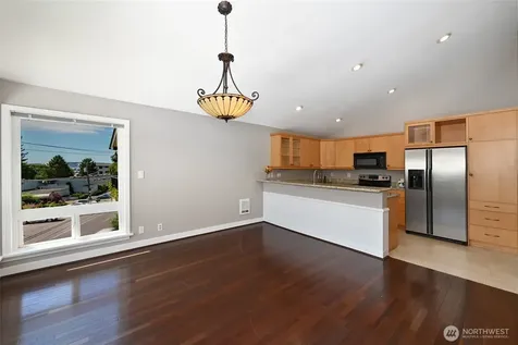 2636 22nd Avenue W Seattle WA 98199