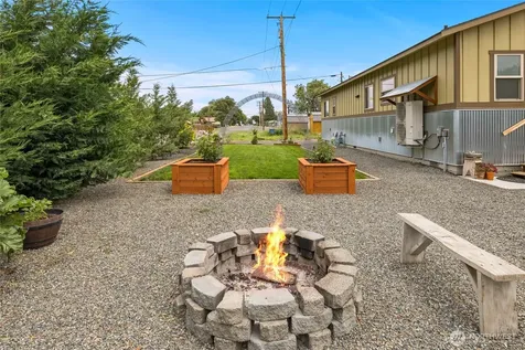 308 W 1st Avenue Kittitas WA 98934