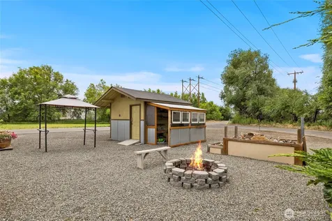 308 W 1st Avenue Kittitas WA 98934