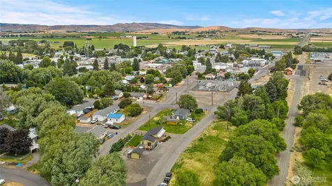 308 W 1st Avenue Kittitas WA 98934