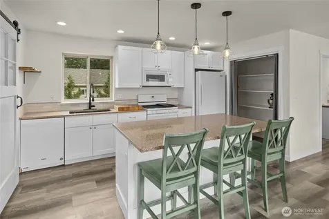 308 W 1st Avenue Kittitas WA 98934