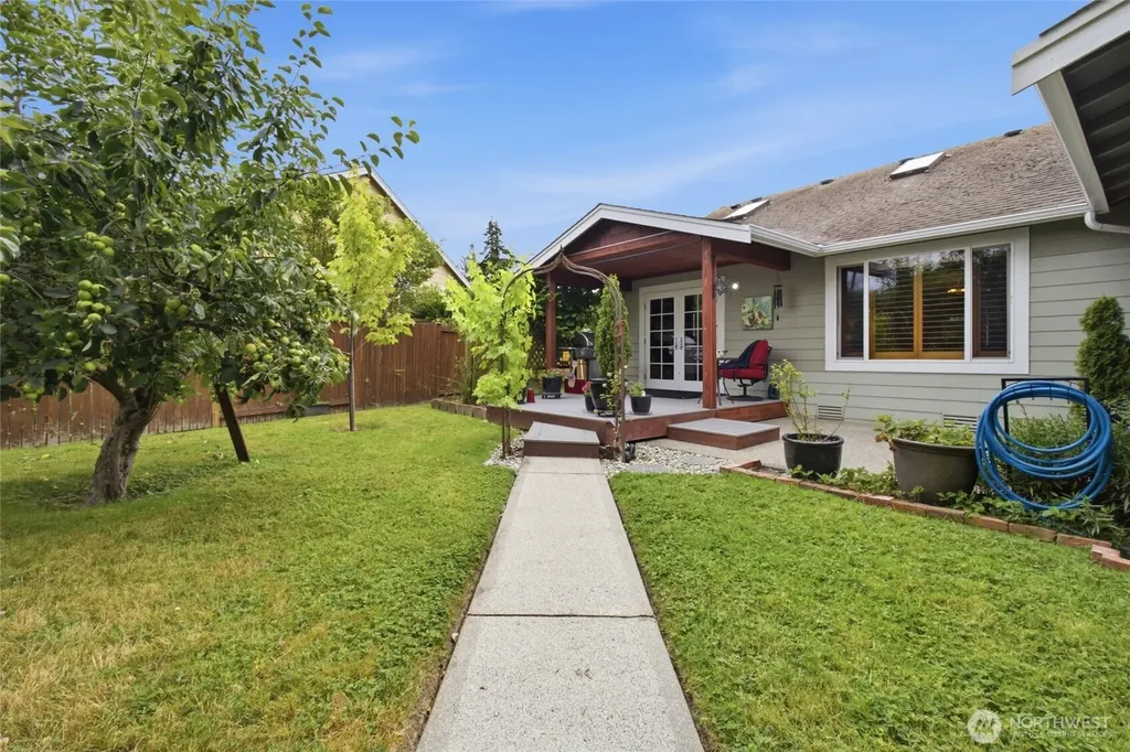 8013 283rd Street NW Stanwood WA 98292
