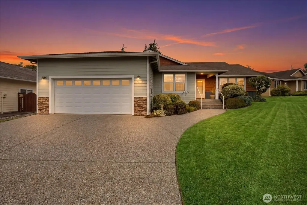 8013 283rd Street NW Stanwood WA 98292
