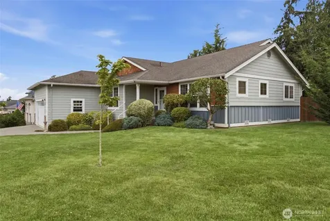 8013 283rd Street NW Stanwood WA 98292