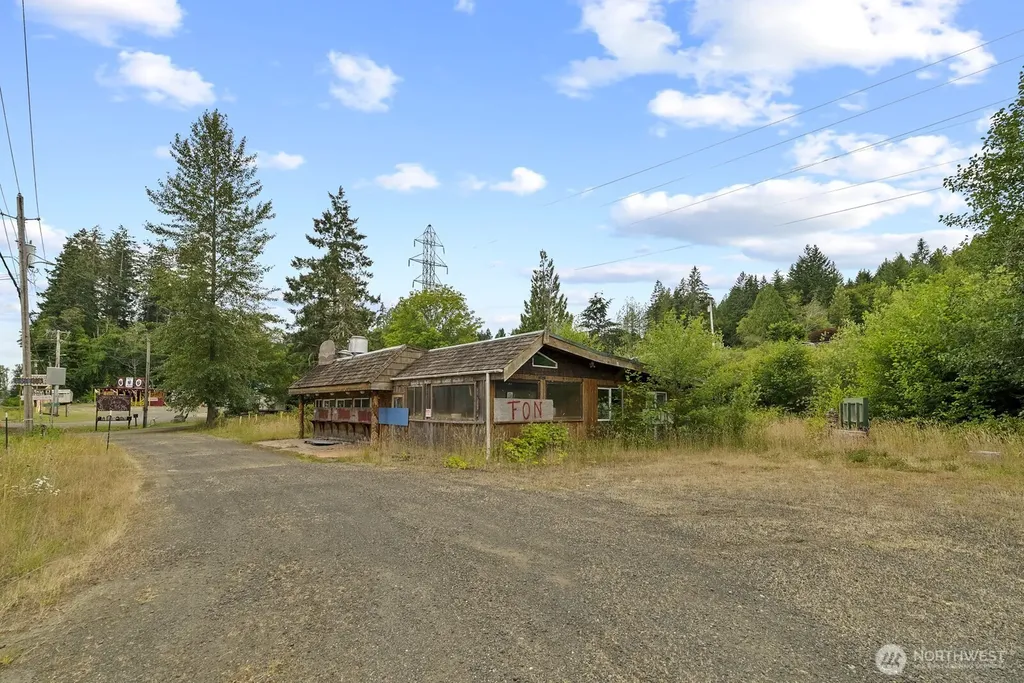21391 N Us Highway 101 Shelton WA 98584