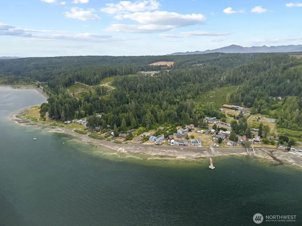 21391 N Us Highway 101 Shelton WA 98584