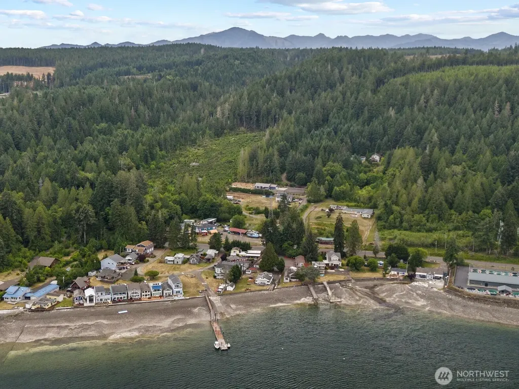 21391 N Us Highway 101 Shelton WA 98584