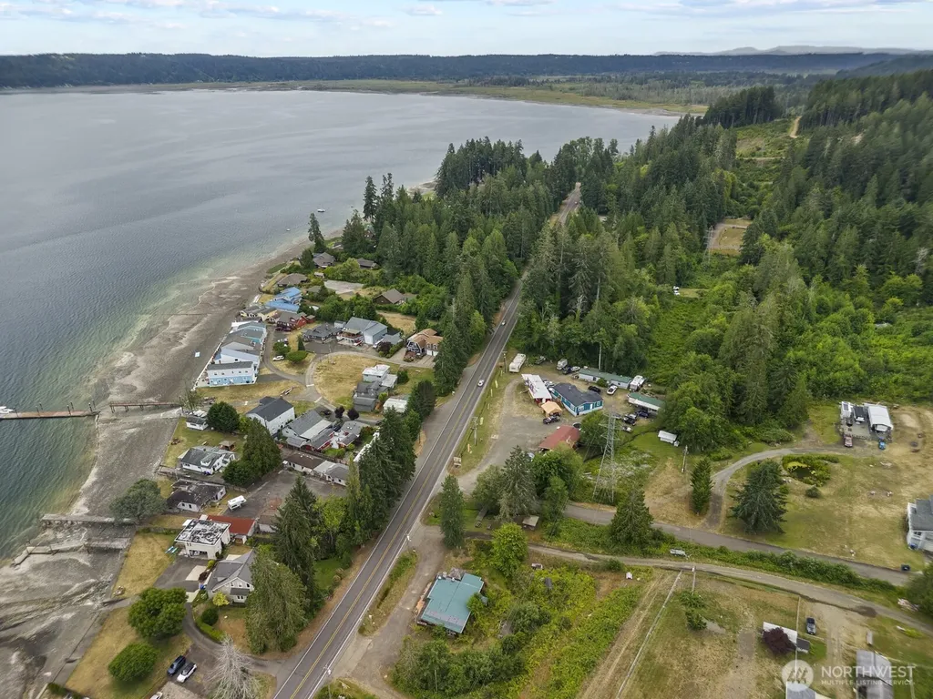 21391 N Us Highway 101 Shelton WA 98584