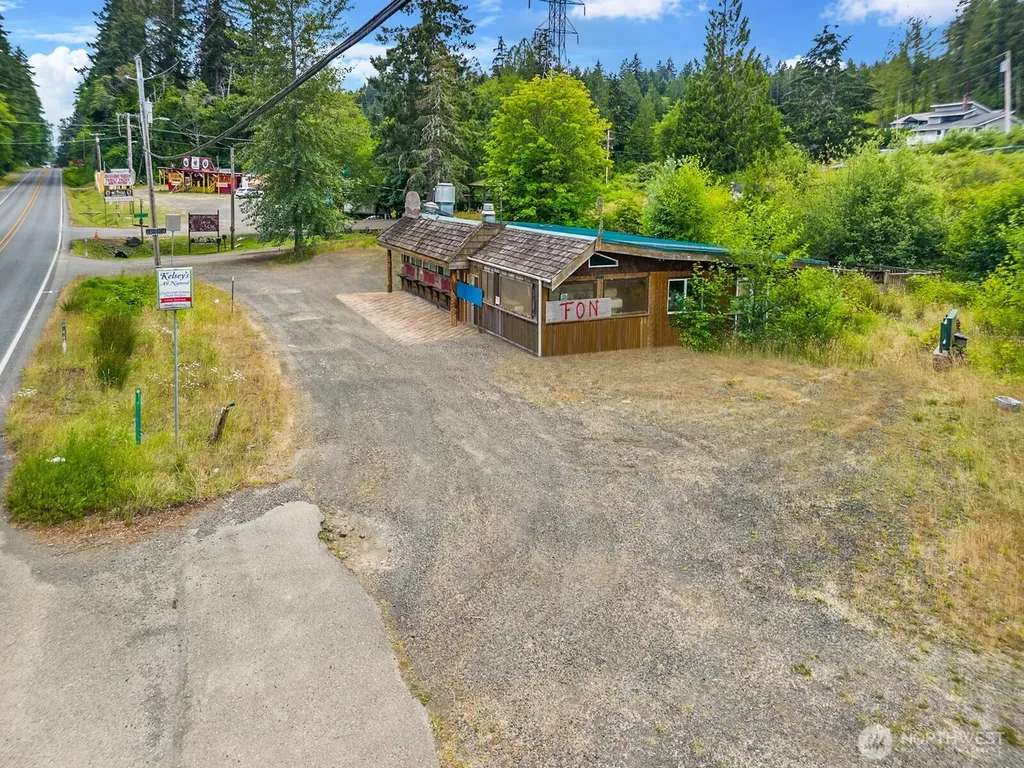 21391 N Us Highway 101 Shelton WA 98584
