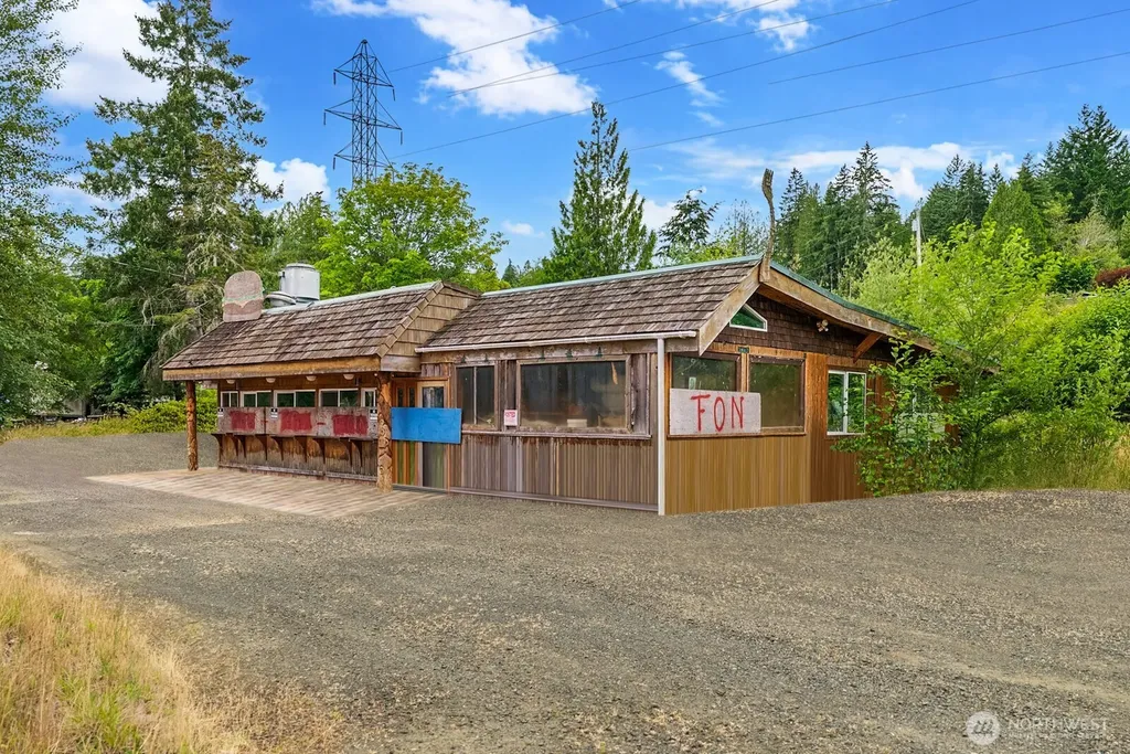 21391 N Us Highway 101 Shelton WA 98584