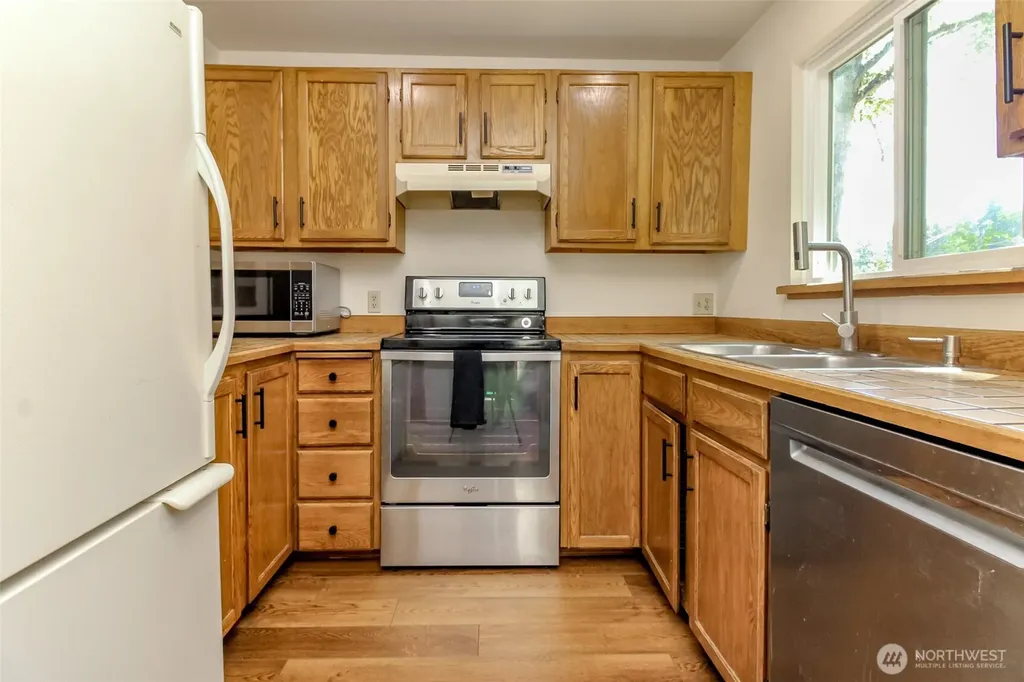 4539 S 248th Place Kent WA 98032