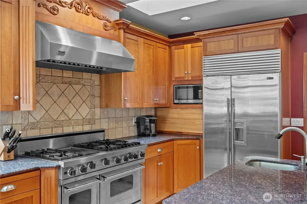 2110 43rd Street SE Puyallup WA 98372