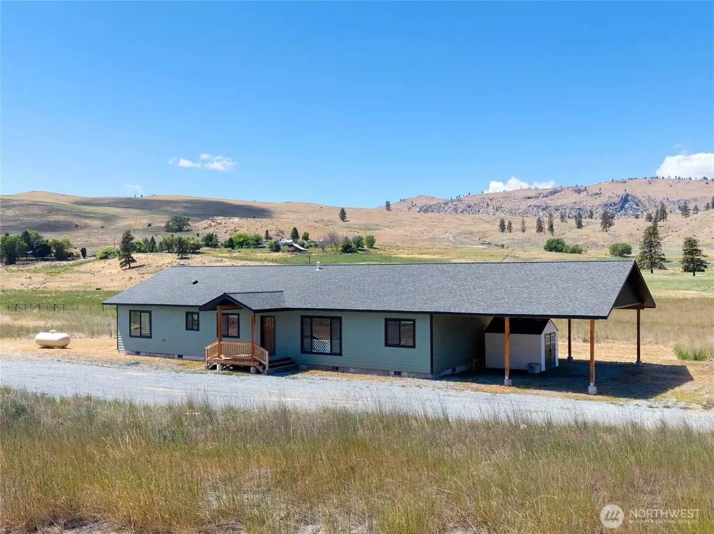 701 North Star Brewster WA 98812