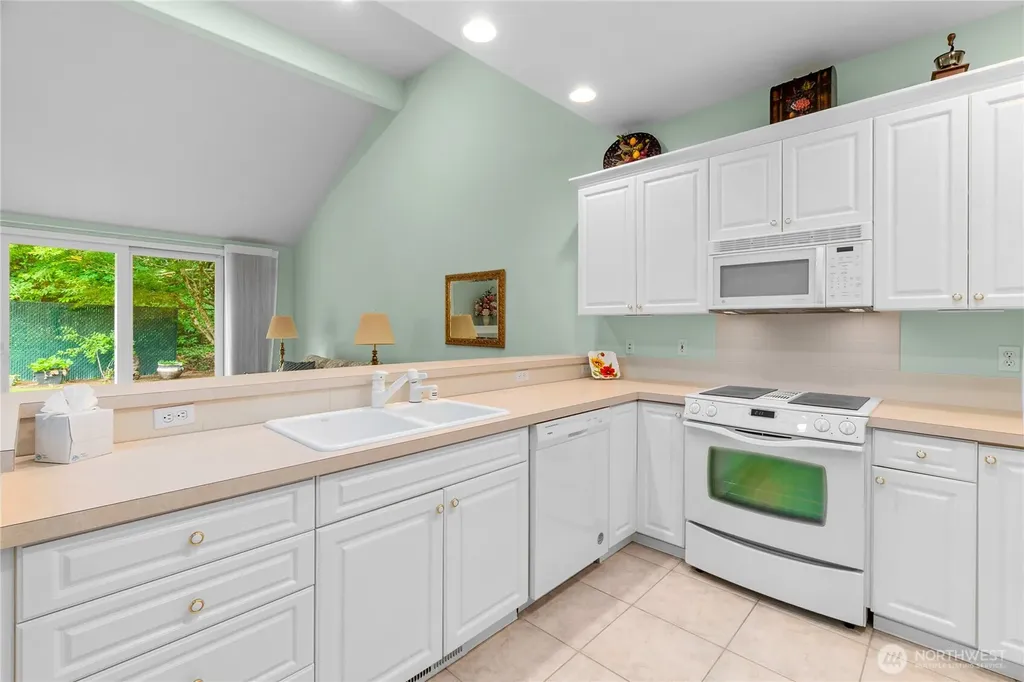 7002 Fairway Lane SE Olympia WA 98501