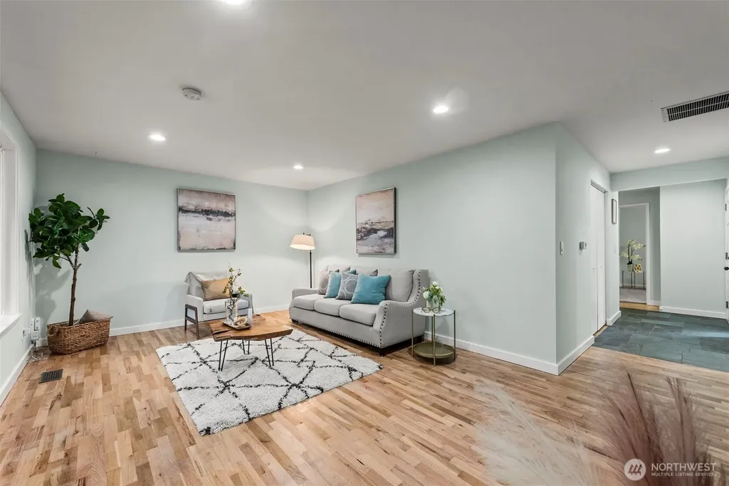 14417 119th Place NE Kirkland WA 98034
