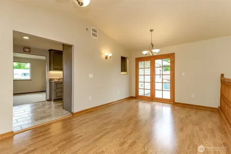 4992 31st Street NE Tacoma WA 98422