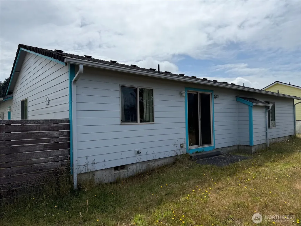32305 I Street Ocean Park WA 98640