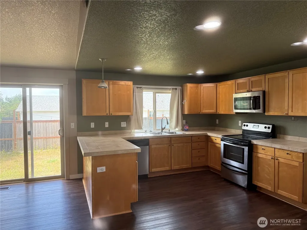 32305 I Street Ocean Park WA 98640