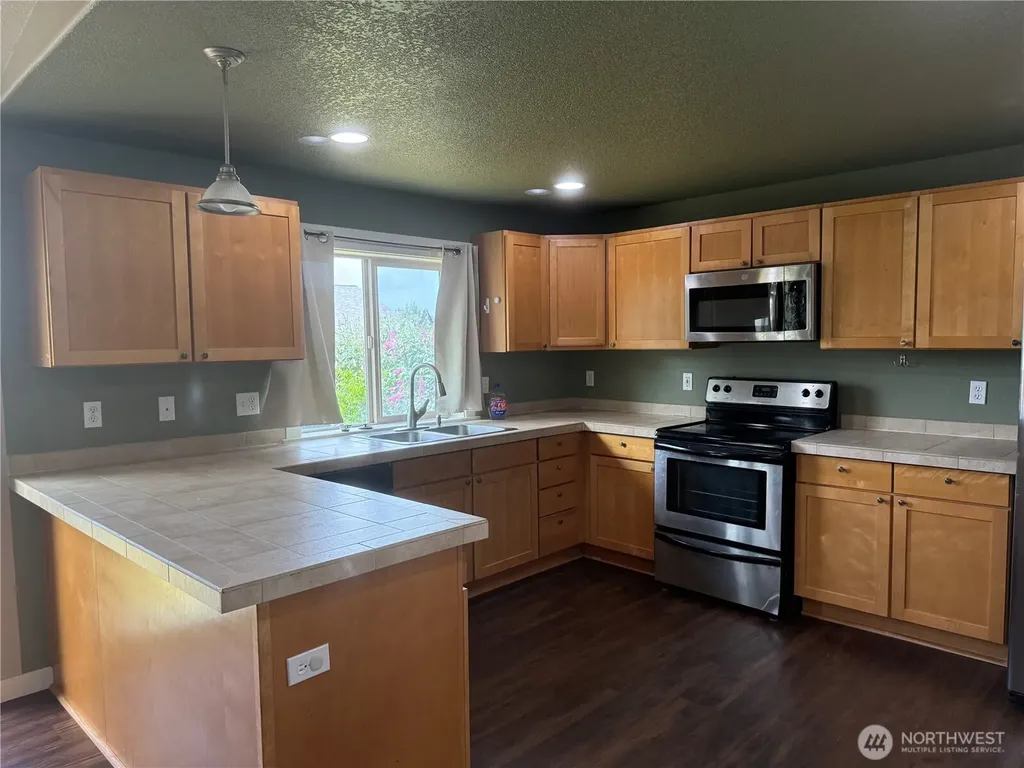 32305 I Street Ocean Park WA 98640