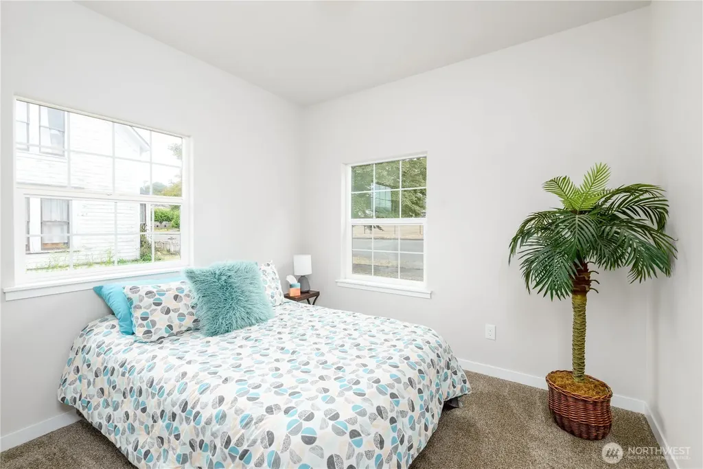 519 W 7th Street Port Angeles WA 98362