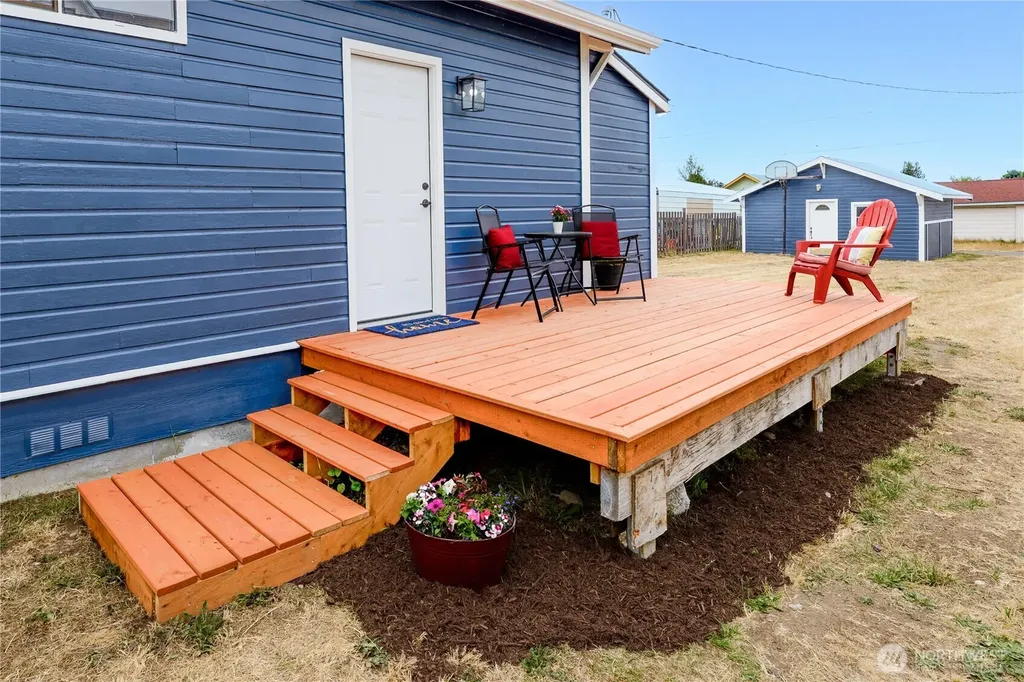 519 W 7th Street Port Angeles WA 98362