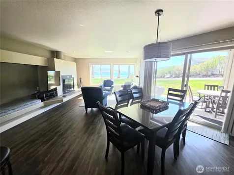1 Beach 545-c Manson WA 98831