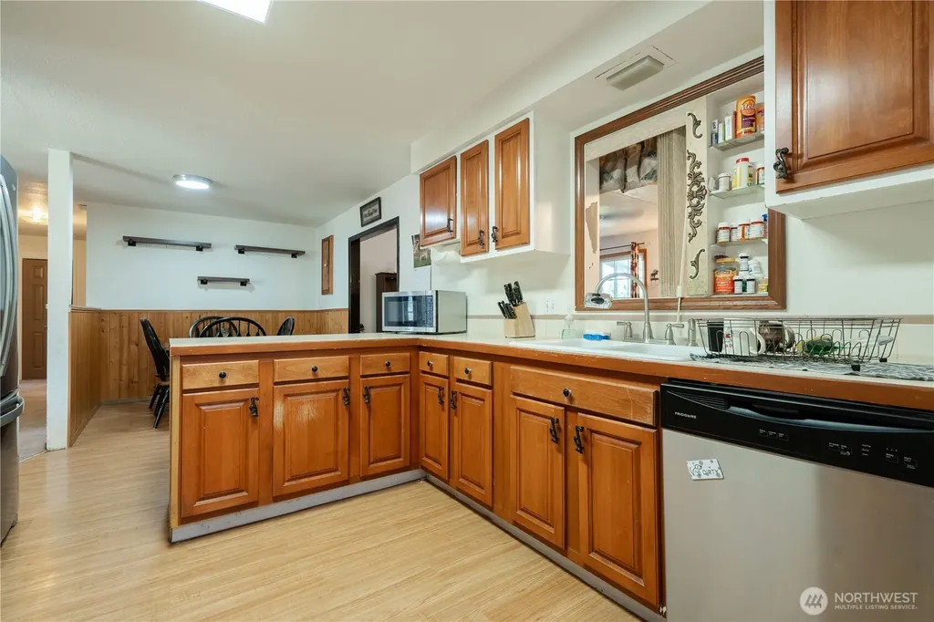 456 E Street Blaine WA 98230