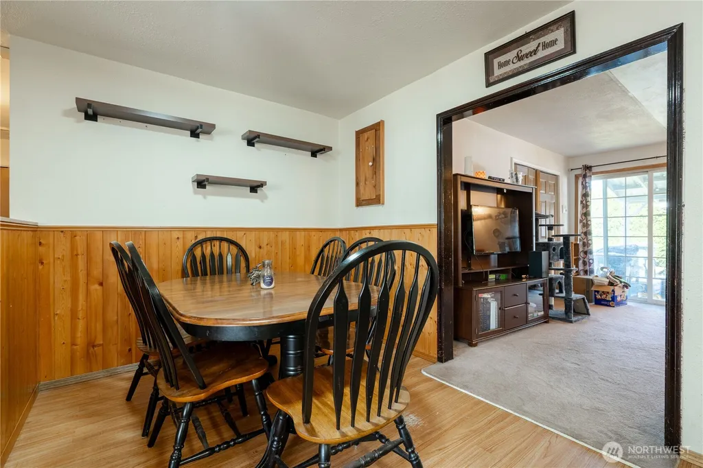 456 E Street Blaine WA 98230