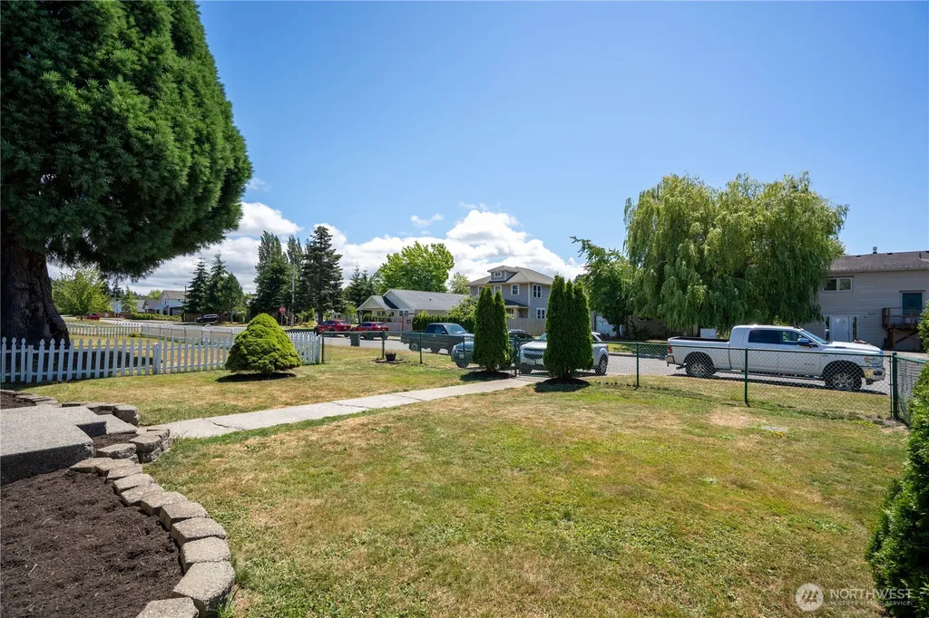 456 E Street Blaine WA 98230