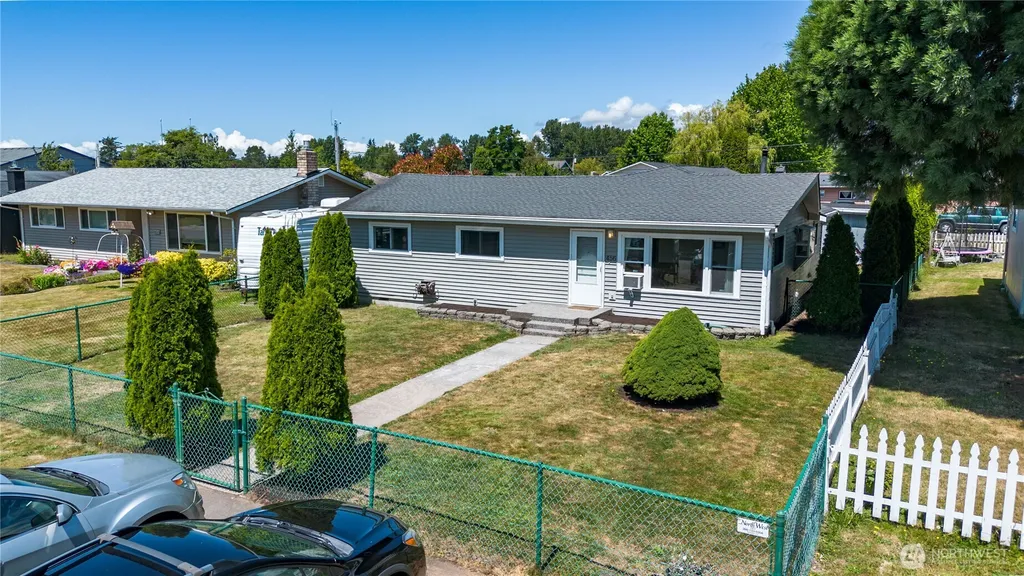 456 E Street Blaine WA 98230