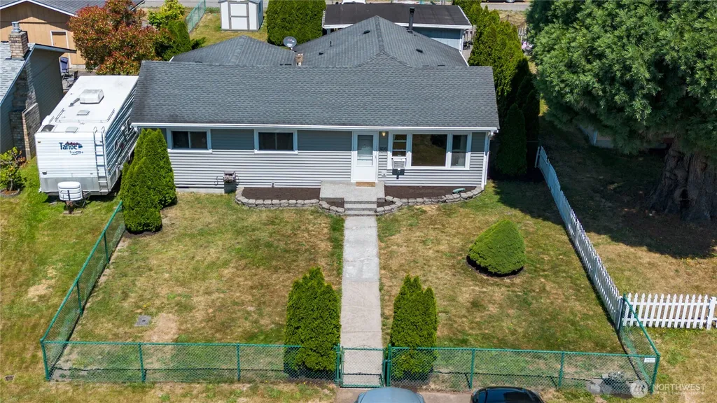 456 E Street Blaine WA 98230