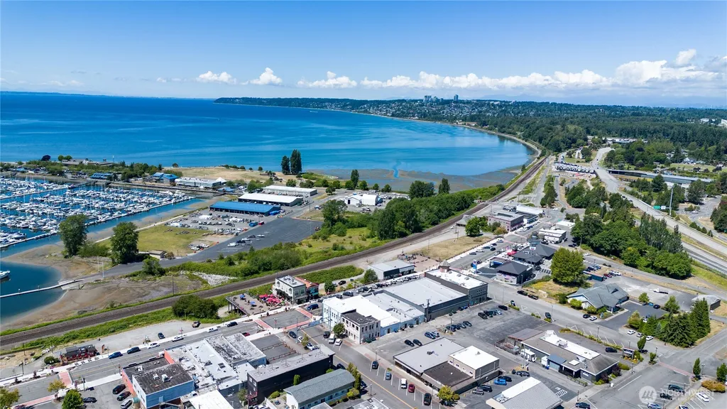 456 E Street Blaine WA 98230