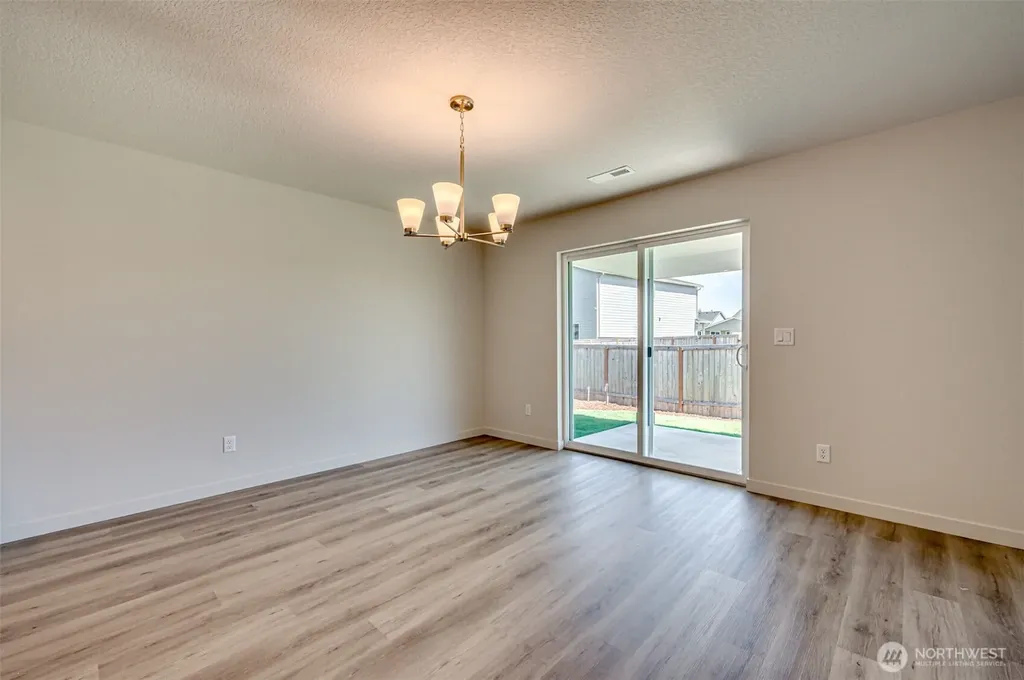 2002 Henderson Way Longview WA 98632