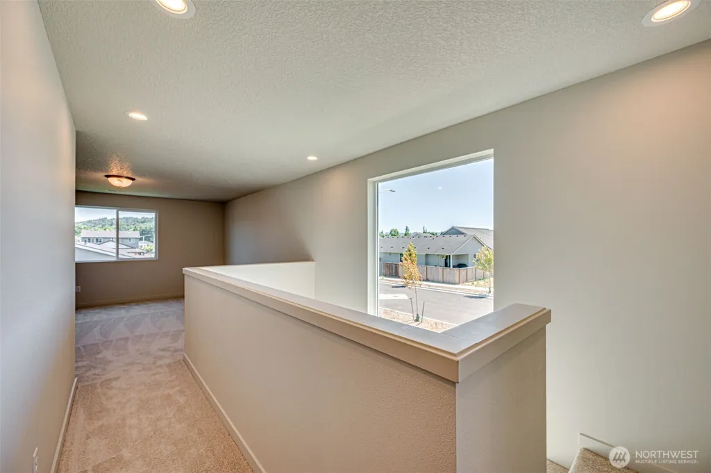 2002 Henderson Way Longview WA 98632