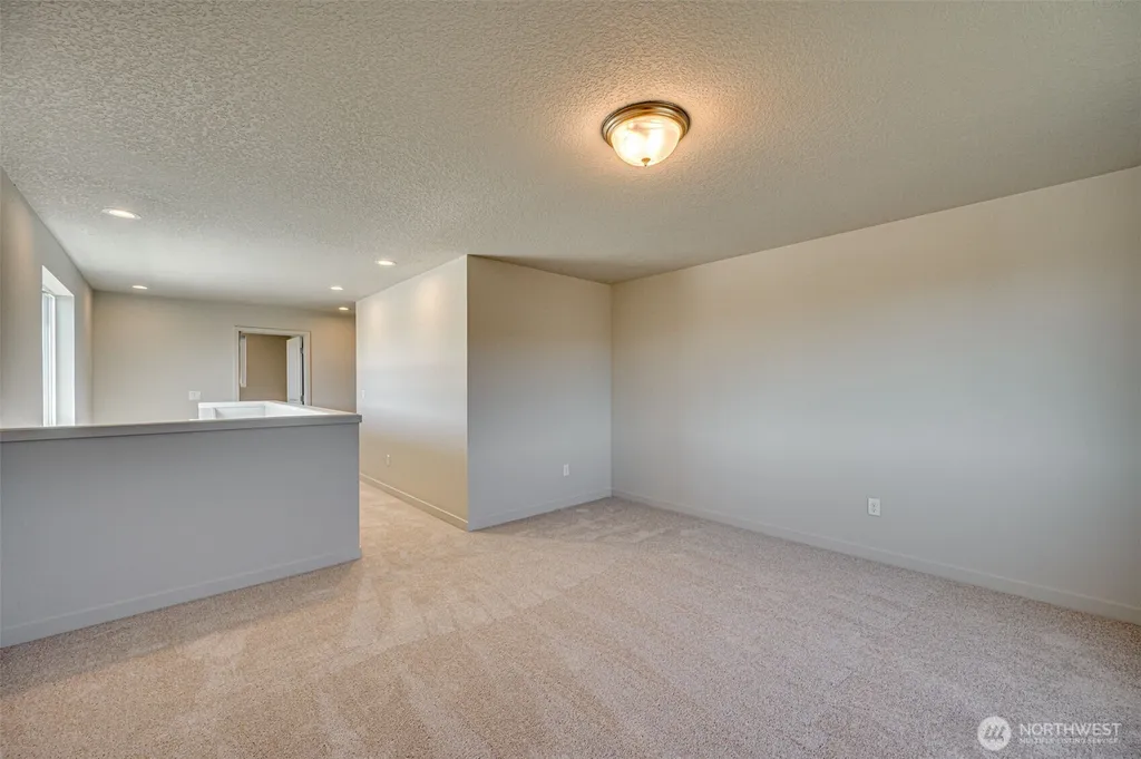 2002 Henderson Way Longview WA 98632