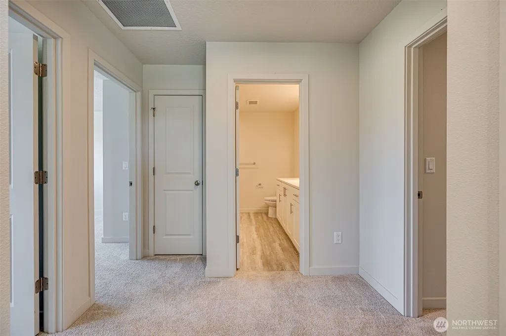 2002 Henderson Way Longview WA 98632