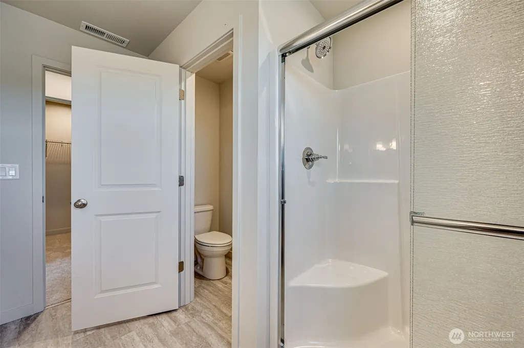 2002 Henderson Way Longview WA 98632