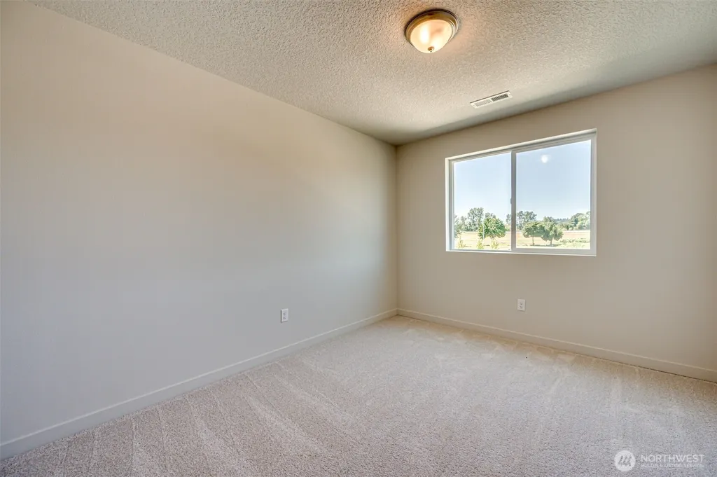 2002 Henderson Way Longview WA 98632