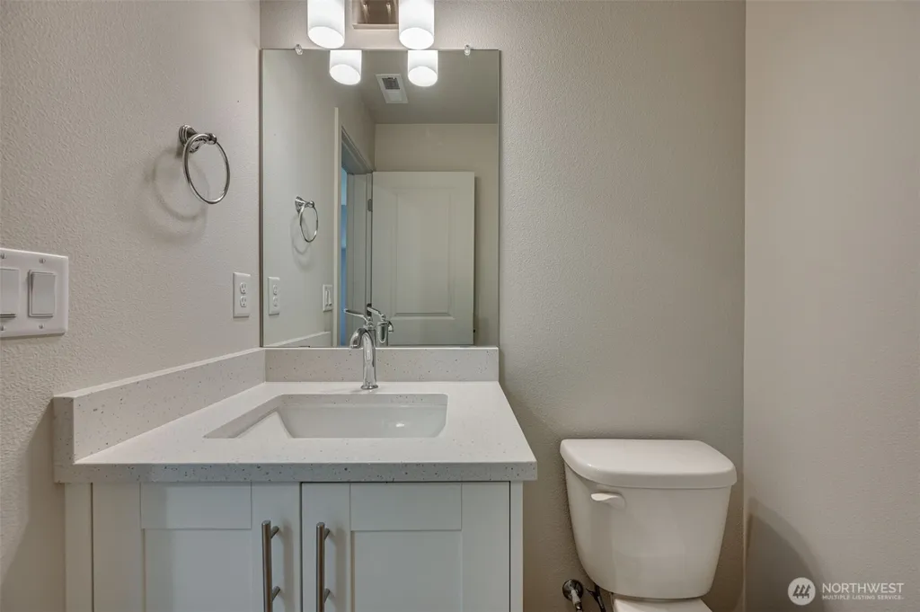2002 Henderson Way Longview WA 98632